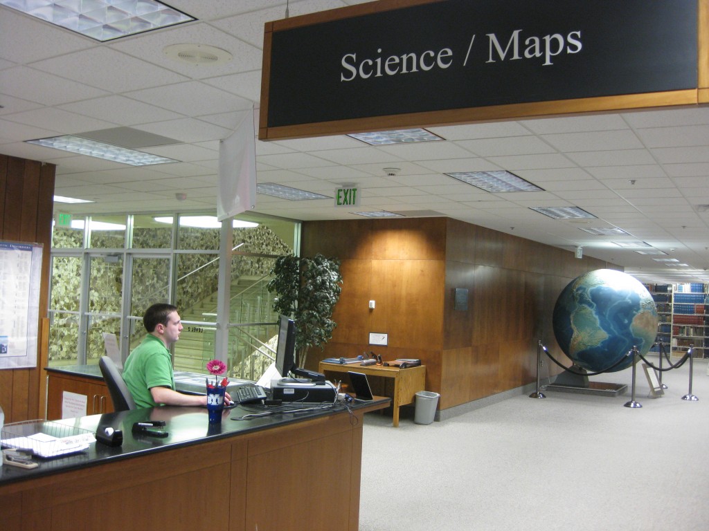 Picture of Science/Maps Reference Desk